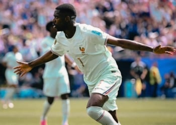 La France s’impose 4-1 face à la Norvège et termine en tête du groupe I