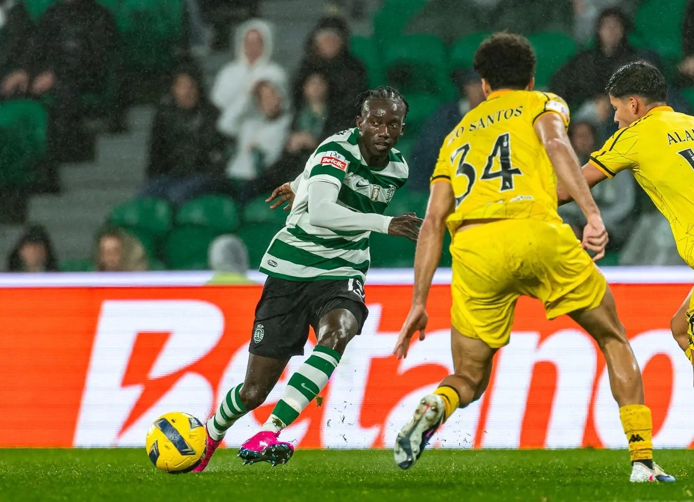 Mercato : Le Sporting Portugal veut déjà se séparer de Souleymane Faye - wiwsport Mercato : Le Sporting Portugal veut déjà se séparer de Souleymane Faye - wiwsport