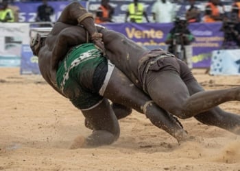 (Vidéo) Reug Reug enfonce Boy Niang et signe son retour dans l’Arène ! - wiwsport