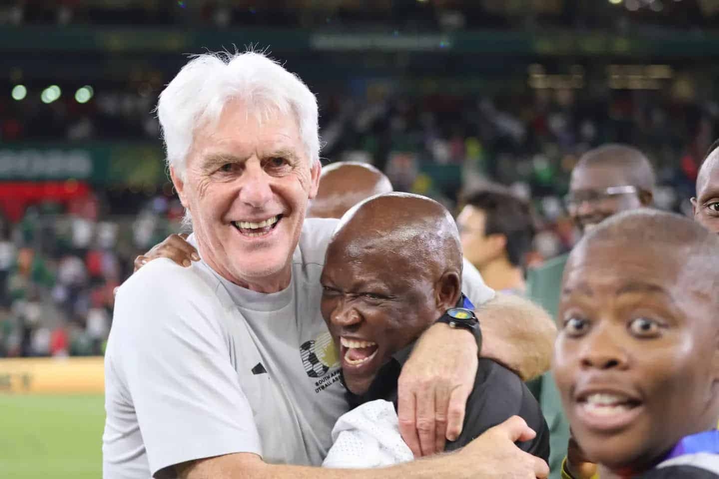 Hugo Broos après la qualification des Bafana Bafana : « Il fallait changer des choses et voilà le résultat (...) Je suis très heureux pour mon équipe »
