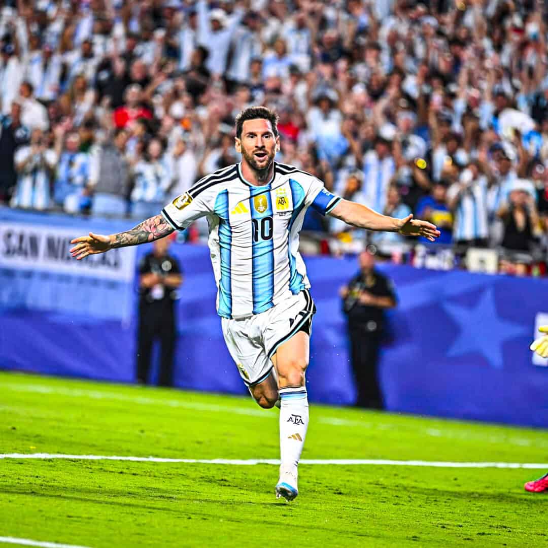 Mondial 2026 : Un immense Leo Messi et l’Argentine déroulent contre l’Algérie - wiwsport