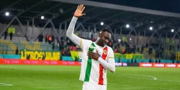 Amedspor's Senegalese Forward #45 Mbaye Diagne acknowledges the crowd during the Trendyol League football match between Amedspor and Esenler Erokspor at the Esenler Erokspor Stadium, in the Esenler district of Istanbul, on April 9, 2026. Amedspor, a club from Diyarbakir, the "capital" of Turkey's predominantly Kurdish southeast, can secure promotion to the first division on May 2, 2026, an unprecedented prospect that has sparked a wave of enthusiasm among the country's millions of Kurds. (Photo by Yasin AKGUL / AFP via Getty Images)