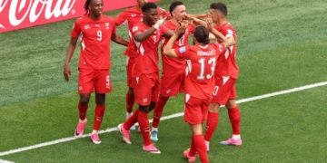 Mondial 2026 : La Suisse s'impose contre le Canada et chipe la première place du groupe B - wiwsport