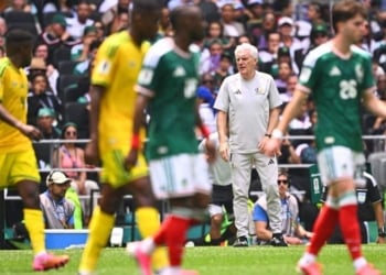 Hugo Broos réfute toute baisse de niveau des Bafana Bafana : « Je ne pense pas que le niveau de mes joueurs ait baissé » - wiwsport