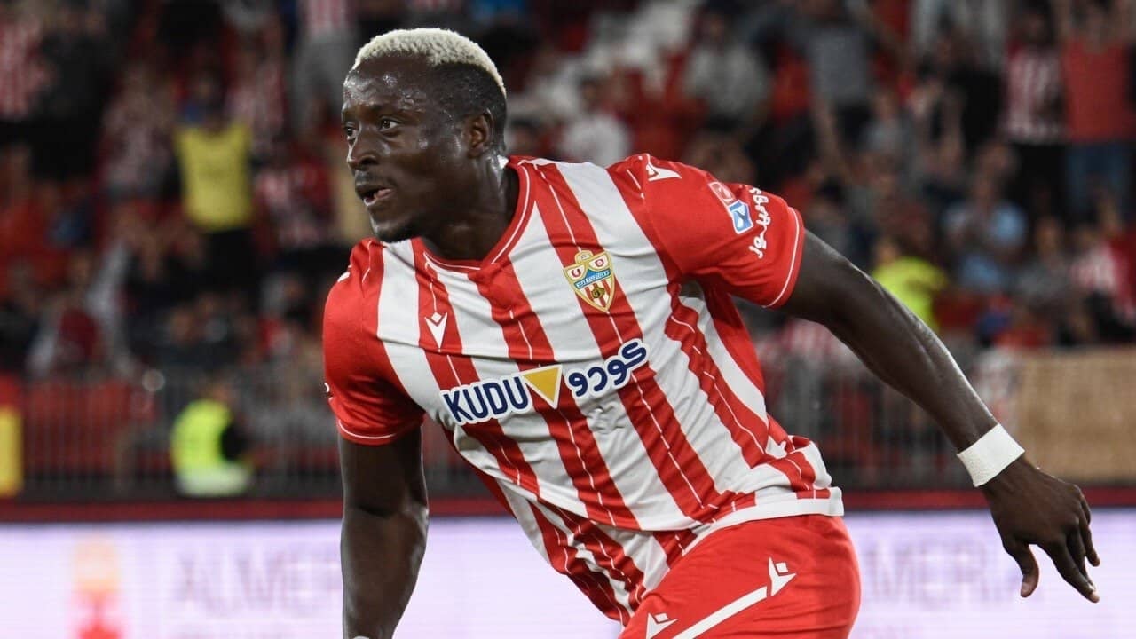 Mercato : Dion Lopy reste finalement à Almerìa où il prolonge jusqu’en 2030