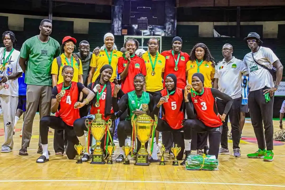 Volleyball - Championnat National Élite Dames : Soccocim Volleyball Club champion du Sénégal face à l’AS Police - wiwsport Volleyball - Championnat National Élite Dames : Soccocim Volleyball Club champion du Sénégal face à l’AS Police - wiwsport