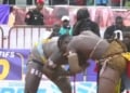 Lamb : (vidéo) Niang bu Ndaw s’impose face à Tapha Mbeur ! - wiwsport Lamb : (vidéo) Niang bu Ndaw s’impose face à Tapha Mbeur !