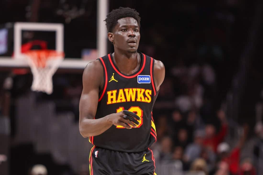 NBA - Coup dur pour Atlanta, Mouhamed Gueye absent plusieurs mois après une fracture au pied ! - wiwsport NBA - Coup dur pour Atlanta, Mouhamed Gueye absent plusieurs mois après une fracture au pied ! - wiwsport