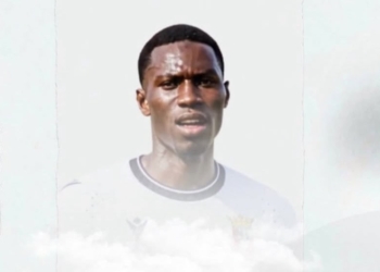 Yaya Bodian signe son premier contrat professionnel avec l’AD Ceuta FC