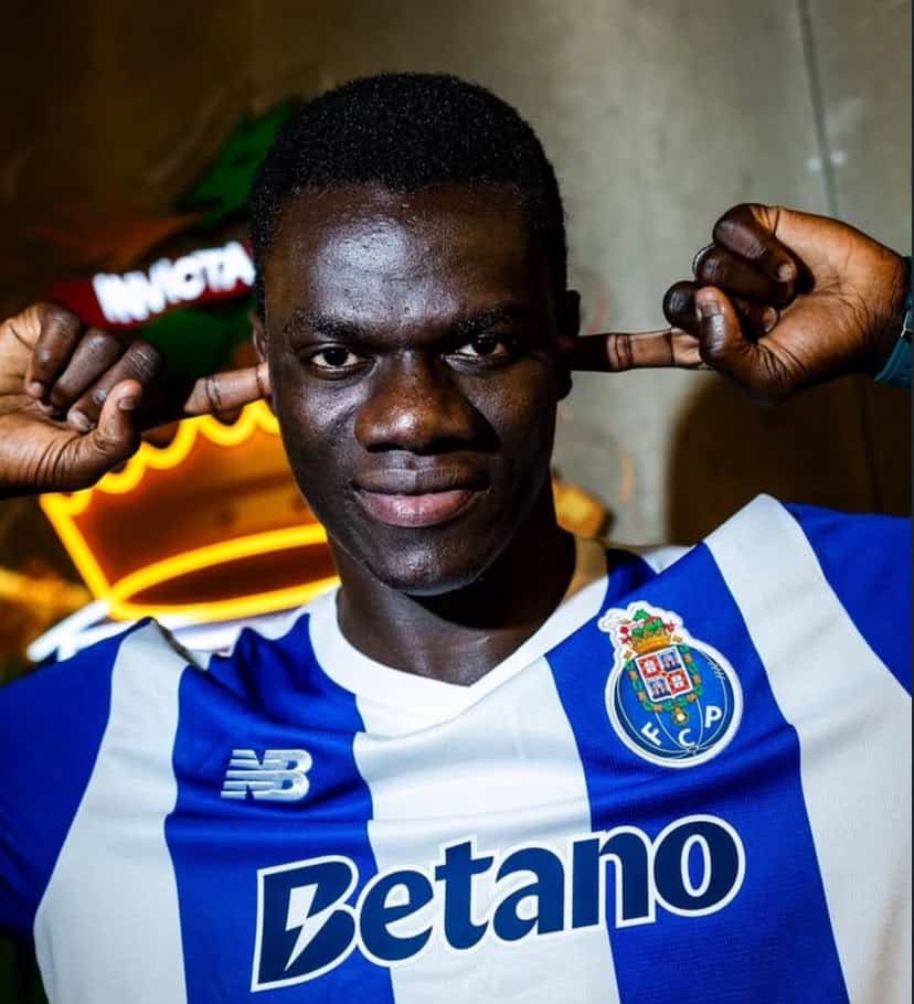 Mercato : Mame Alassane Niang s’engage officiellement avec le FC Porto - wiwsport Mercato : Mame Alassane Niang s’engage officiellement avec le FC Porto - wiwsport