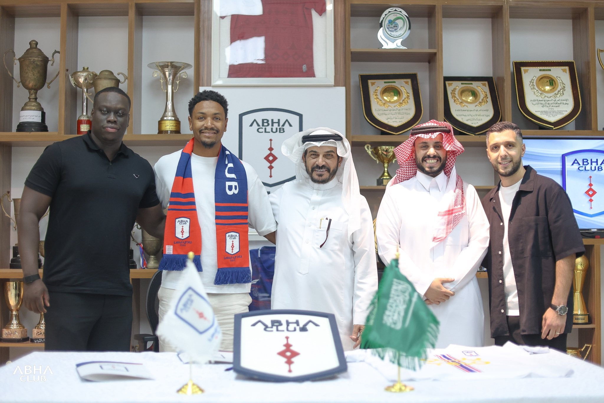 Mercato : Abdou Diallo signe officiellement à Abha FC pour deux saisons - wiwsport