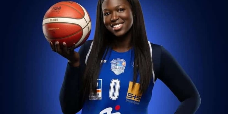 Astou Gaye s’engage avec le Cavigal Nice Basket