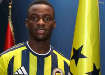 Fenerbahçe : Amara Diouf absent du stage de l’équipe première, le club précise sa situation - wiwsport