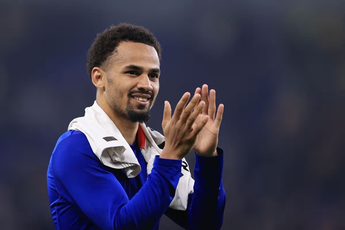 « On dit souvent que "tout le monde a un prix", mais pour moi, il n’en a pas » : David Moyes est catégorique pour Iliman Ndiaye et ne le voit pas partir - wiwsport « On dit souvent que "tout le monde a un prix", mais pour moi, il n’en a pas » : David Moyes est catégorique pour Iliman Ndiaye et ne le voit pas partir - wiwsport