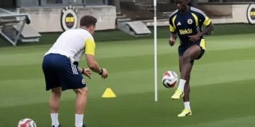 Turquie : Fenerbahçe refuse d’envoyer Amara Diouf en prêt et le prépare pour la saison 2027-2028 ! - wiwsport Turquie : Fenerbahçe refuse d’envoyer Amara Diouf en prêt et le prépare pour la saison 2027-2028 !