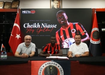 Mercato : Cheikh Niasse rejoint Gençlerbirliği en prêt - wiwsport Mercato : Cheikh Niasse rejoint Gençlerbirliği en prêt