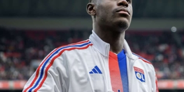 Barrage retour de la Ligue des Champions - P. Fonseca sur le retour de Moussa Niakhaté : « Il est important pour nous, notamment par son leadership (…) Techniquement et tactiquement, il est également très important… » - wiwsport