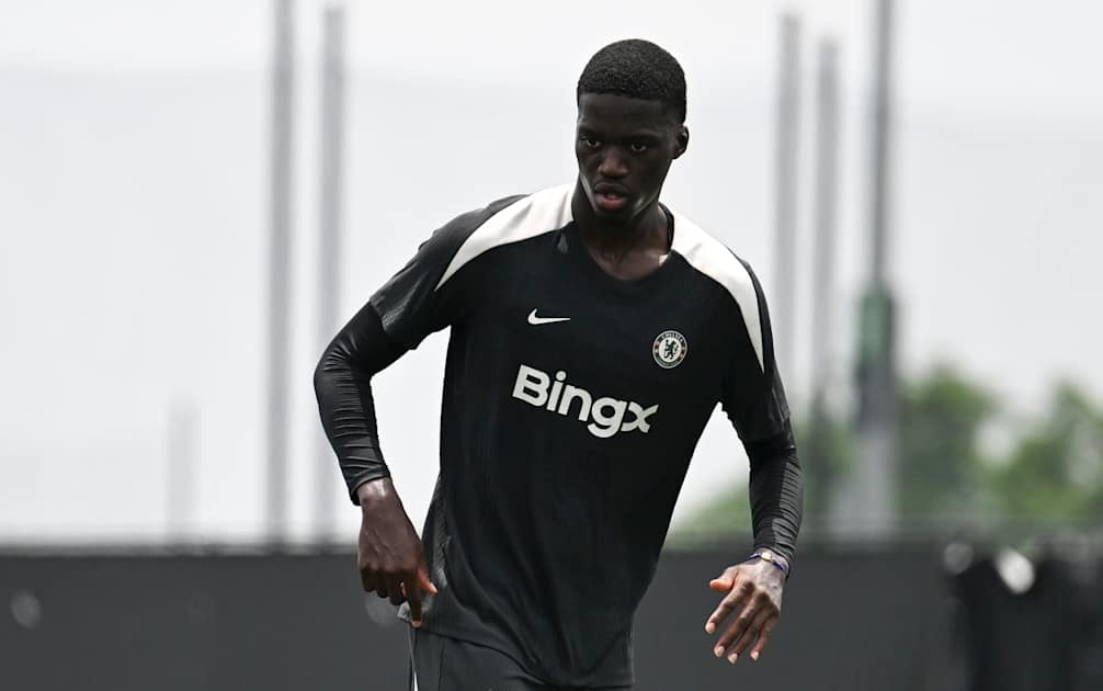 Mercato : Galatasaray s’intéresse à Mamadou Sarr ! - wiwsport Mercato : Galatasaray s’intéresse à Mamadou Sarr ! - wiwsport