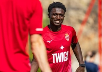 Mercato : Lamine Camara devrait rallier Londres ce dimanche afin de conclure son accord avec Chelsea !