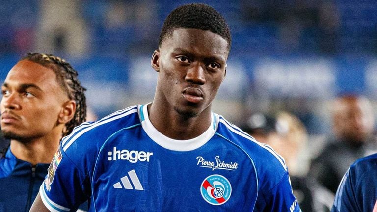 Mercato : Chelsea prêt à laisser partir Mamadou Sarr cet été ? - wiwsport Mercato : Chelsea prêt à laisser partir Mamadou Sarr cet été ? - wiwsport