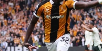 Premier League : Le but de Nobel Mendy (Hull City) contre Manchester United en vidéo