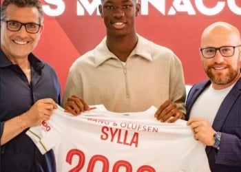 Serigne Malick Sylla signe son premier contrat professionnel avec l’AS Monaco
