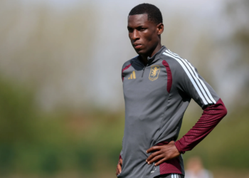 Premier League : Nicolas Jackson, avec le numéro 11, titulaire contre Arsenal pour sa première avec Aston Villa - wiwsport