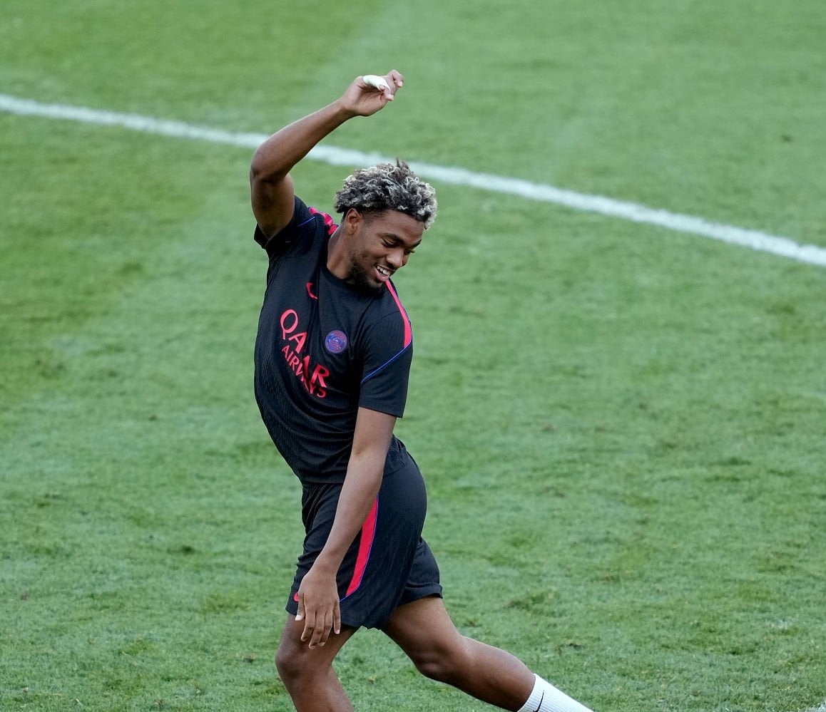 PSG : En instance de départ, Ibrahim Mbaye absent du groupe parisien contre Rennes - wiwsport PSG : En instance de départ, Ibrahim Mbaye absent du groupe parisien contre Rennes - wiwsport