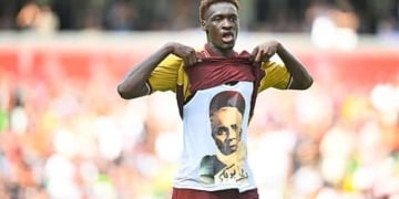 Ligue 2 : Pape Moussa Fall sauve Metz contre Laval - wiwsport Ligue 2 : Pape Moussa Fall sauve Metz contre Laval