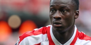 Sunderland : Régis Le Bris rassure pour Habib Diarra, sorti sur blessure contre Fulham - wiwsport Sunderland : Régis Le Bris rassure pour Habib Diarra, sorti sur blessure contre Fulham