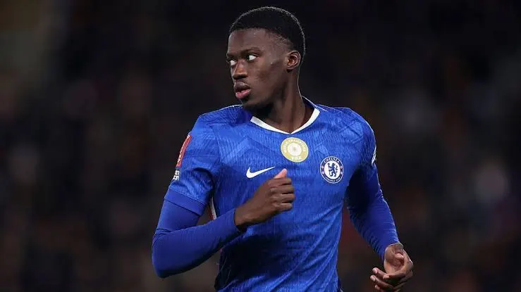 Mercato : Chelsea va envoyer Mamadou Sarr en prêt à la Real Sociedad