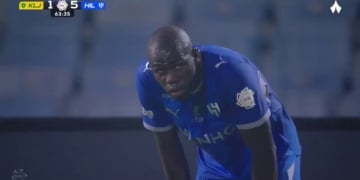 Saudi Pro League : Le penalty lunaire concédé par Kalidou Koulibaly avec Al-Hilal - wiwsport Saudi Pro League : Le penalty lunaire concédé par Kalidou Koulibaly avec Al-Hilal