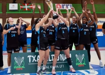 Espagne : Khadija Faye remporte la Coupe Basque avec l’IDK EUSKOTREN - wiwsport Espagne : Khadija Faye remporte la Coupe Basque avec l’IDK EUSKOTREN - wiwsport