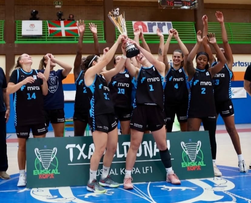 Espagne : Khadija Faye remporte la Coupe Basque avec l’IDK EUSKOTREN - wiwsport Espagne : Khadija Faye remporte la Coupe Basque avec l’IDK EUSKOTREN - wiwsport