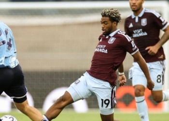Premier League : Les débuts d’Ibrahim Mbaye avec Aston Villa - wiwsport Premier League : Les débuts d’Ibrahim Mbaye avec Aston Villa - wiwsport