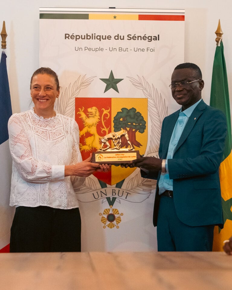 Lamb - La Fédération Sénégalaise de Lutte signe une convention-cadre internationale de coopération avec son homologue français - wiwsport Lamb - La Fédération Sénégalaise de Lutte signe une convention-cadre internationale de coopération avec son homologue français - wiwsport