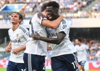 Serie A : Avant la Ligue des Champions, Como corrige le Genoa avec un doublé d'Assane Diao - wiwsport Serie A : Avant la Ligue des Champions, Como corrige le Genoa avec un doublé d'Assane Diao - wiwsport
