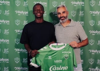 ASSE : Mourtada Gueye signe son premier contrat professionnel jusqu’en 2029 ! - wiwsport Screenshot
