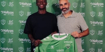 ASSE : Mourtada Gueye signe son premier contrat professionnel jusqu’en 2029 ! - wiwsport Screenshot