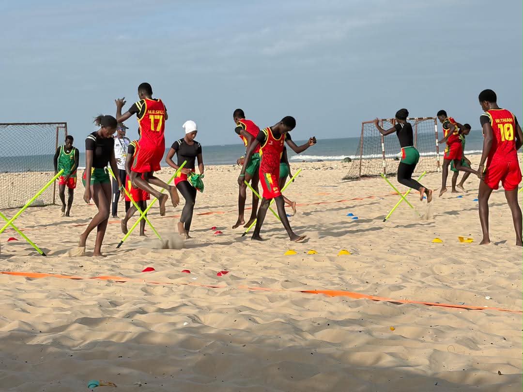 Beach Handball (JOJ Dakar 2026) : Tournoi à Bilbao et stages au menu de la préparation des sélections sénégalaises depuis fin juillet ! - wiwsport