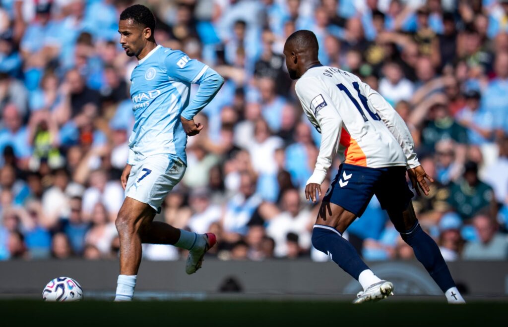 Premier League : Manchester City s'impose difficilement contre Coventry pour les débuts d'Iliman Ndiaye - wiwsport Premier League : Manchester City s'impose difficilement contre Coventry pour les débuts d'Iliman Ndiaye - wiwsport