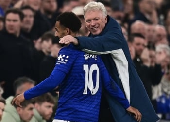 « C'est difficile quand des clubs comme Manchester City viennent chercher vos joueurs » : L'aveu d'impuissance de David Moyes sur le départ d'Iliman Ndiaye d'Everton - wiwsport « C'est difficile quand des clubs comme Manchester City viennent chercher vos joueurs » : L'aveu d'impuissance de David Moyes sur le départ d'Iliman Ndiaye d'Everton - wiwsport
