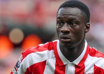 Sunderland : Blessé le week-end dernier, Habib Diarra absent deux mois - wiwsport Sunderland : Blessé le week-end dernier, Habib Diarra absent deux mois - wiwsport