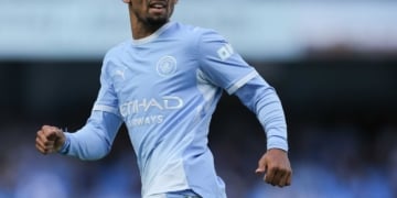 Mercato : Iliman Ndiaye explique pourquoi il a choisi Manchester City plutôt que Tottenham - wiwsport Mercato : Iliman Ndiaye explique pourquoi il a choisi Manchester City plutôt que Tottenham - wiwsport