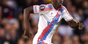 Pierre Sage réagit aux sifflets contre Ismaïla Sarr : « C'est tout à fait normal, car tout le monde pensait qu'il allait partir » - wiwsport Pierre Sage réagit aux sifflets contre Ismaïla Sarr : « C'est tout à fait normal, car tout le monde pensait qu'il allait partir » - wiwsport