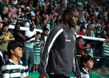 Sporting : Ibrahima Ba forfait contre Galatasaray après un coup au genou - wiwsport Sporting : Ibrahima Ba forfait contre Galatasaray après un coup au genou - wiwsport