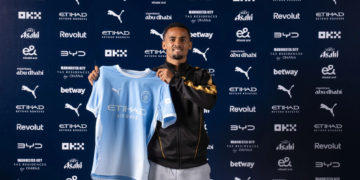 OFFICIEL : Manchester City s'offre l'énorme coup Iliman Ndiaye - wiwsport OFFICIEL : Manchester City s'offre l'énorme coup Iliman Ndiaye - wiwsport