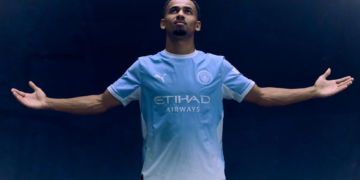 « J’ai travaillé très dur pour en arriver là » : Iliman Ndiaye après sa signature à Manchester City - wiwsport