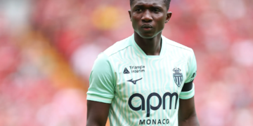 Mercato : Les coulisses rocambolesques du vrai-faux transfert de Lamine Camara à Chelsea - wiwsport