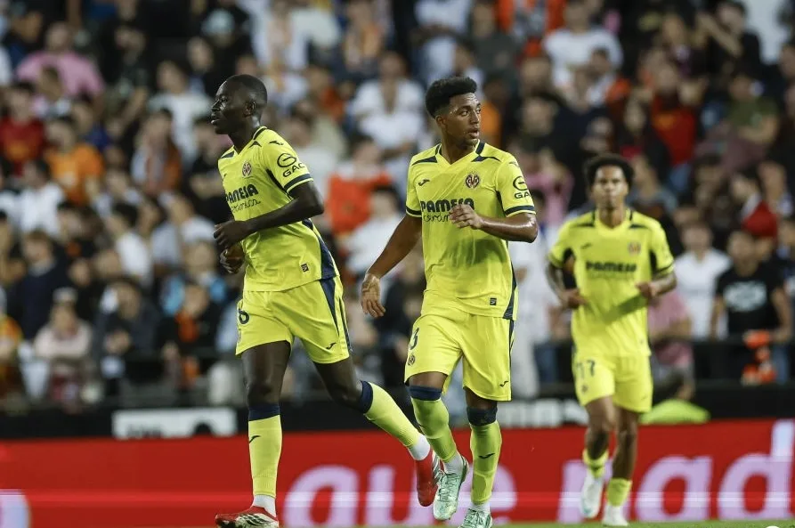 LaLiga : Villarreal s’impose contre Valence, Pape Gueye voit rouge ! - wiwsport LaLiga : Villarreal s’impose contre Valence, Pape Gueye voit rouge ! - wiwsport